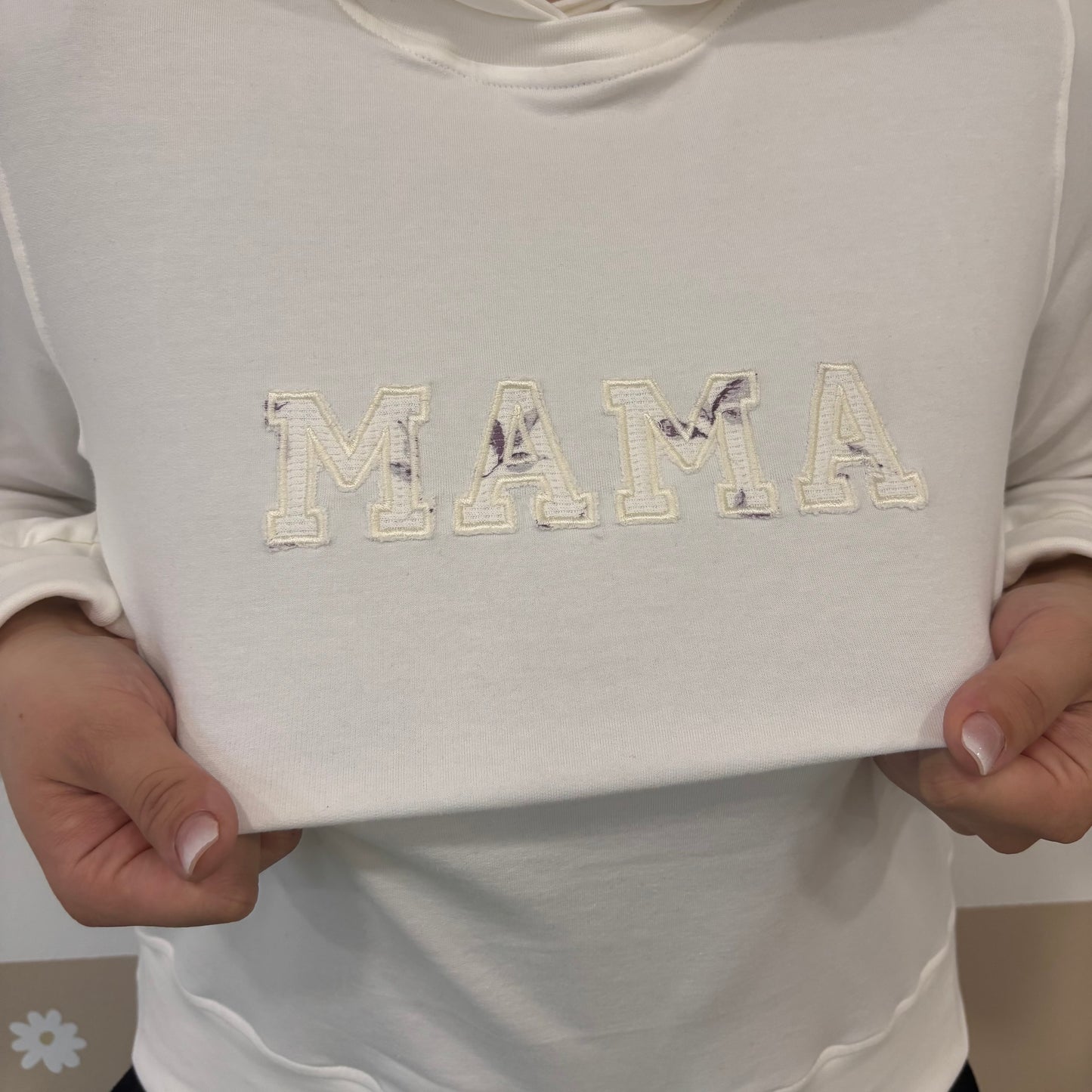 Pulover - MAMA, s trakcem in scrunchie, krajši in širši kroj