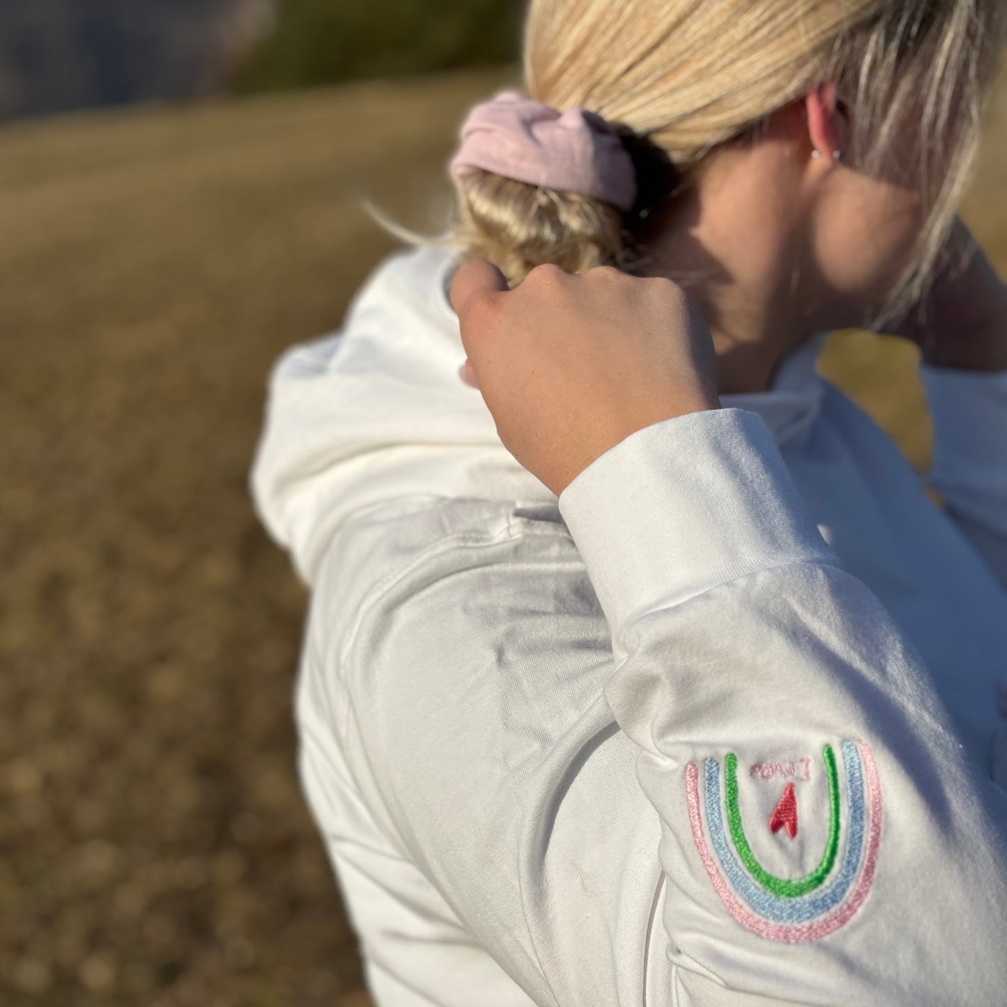 Pulover - MAMA, s trakcem in scrunchie, krajši in širši kroj