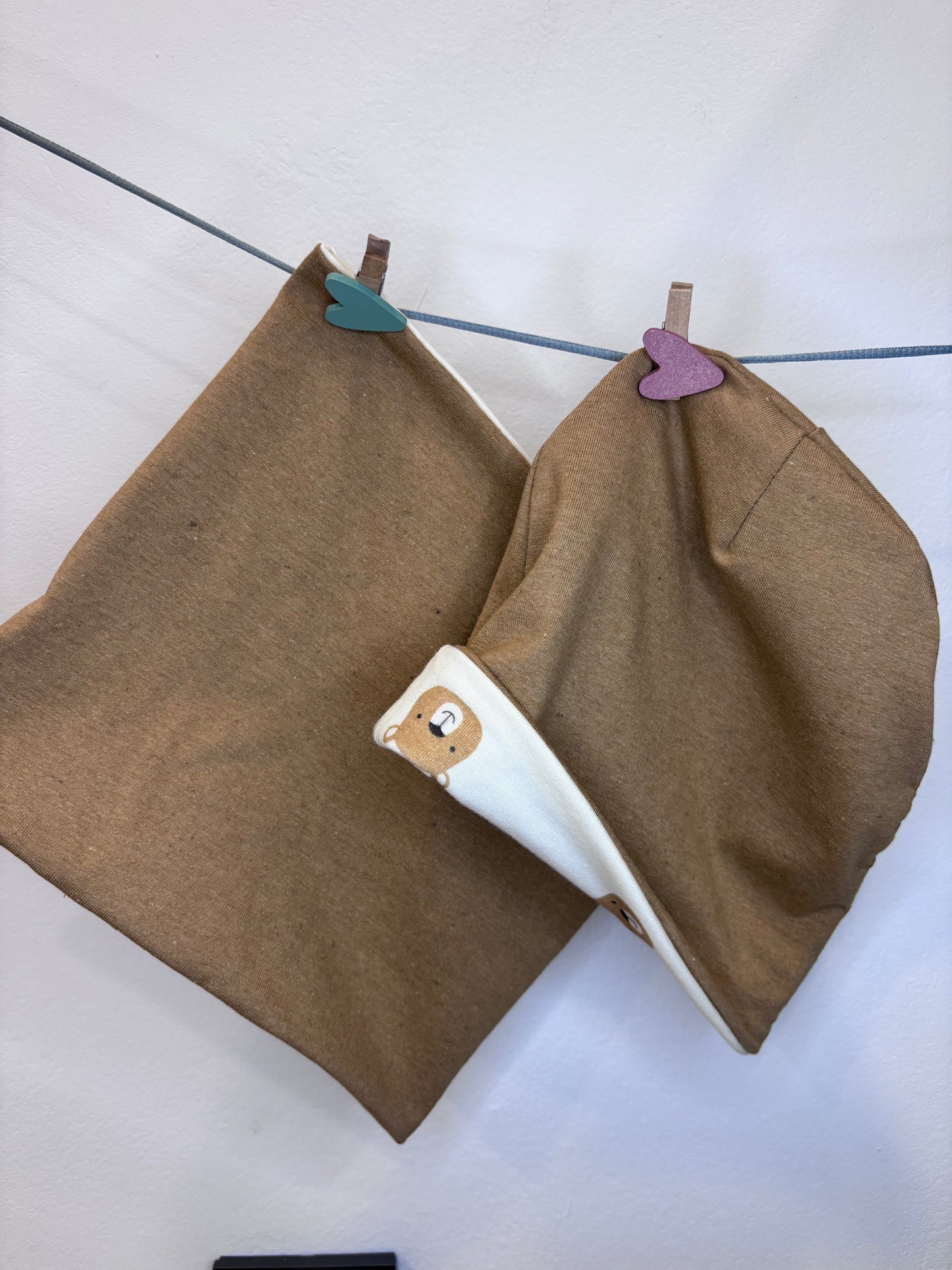 Prehodna kapa in šal za fante