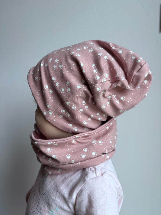 Prehodna kapa in šal za punce